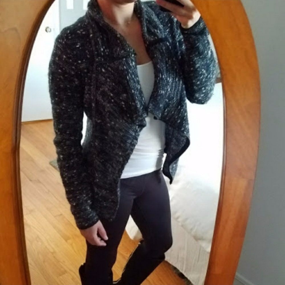 Asymmetrical grey zip jacket sweater